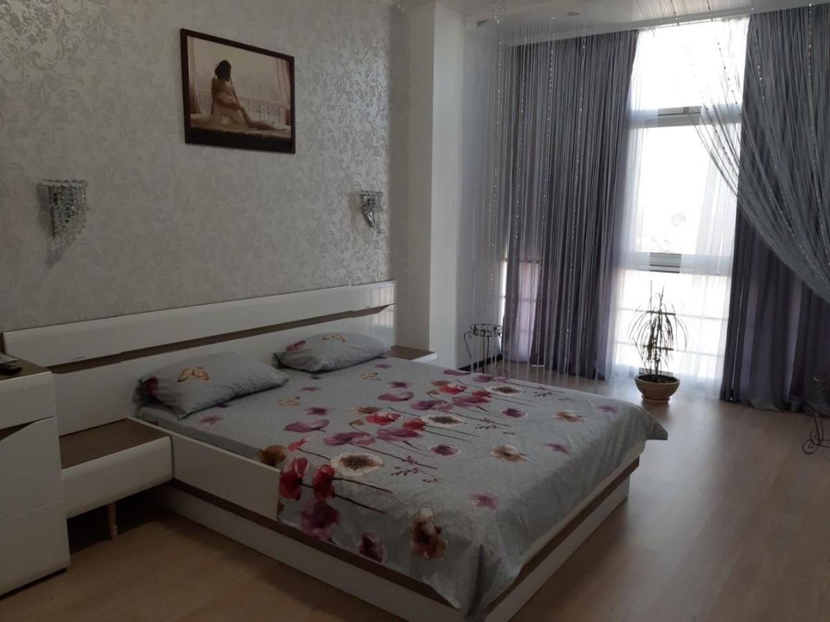 Маршала Малиновського 18 Б 12 Жемчужина Квартира Odessa Dış mekan fotoğraf